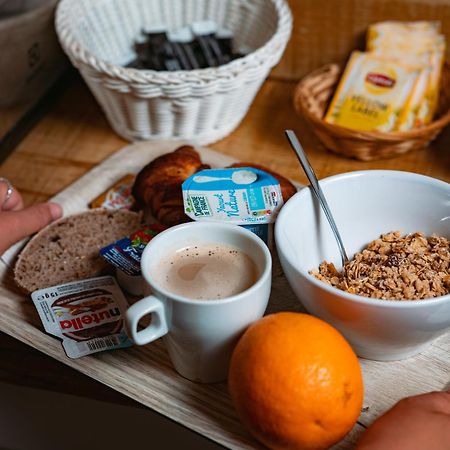 Georges Hostel & Cafe سُت المظهر الخارجي الصورة